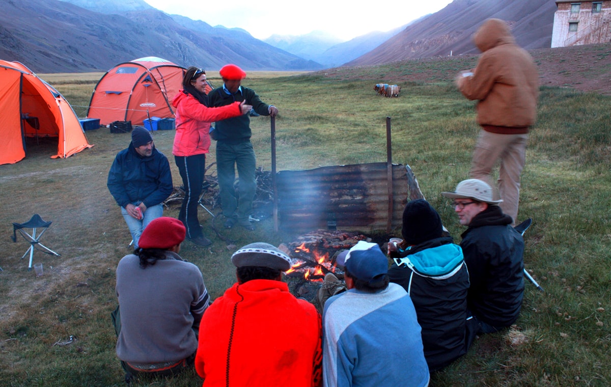Campamento en los Andes en ruta ecuestre