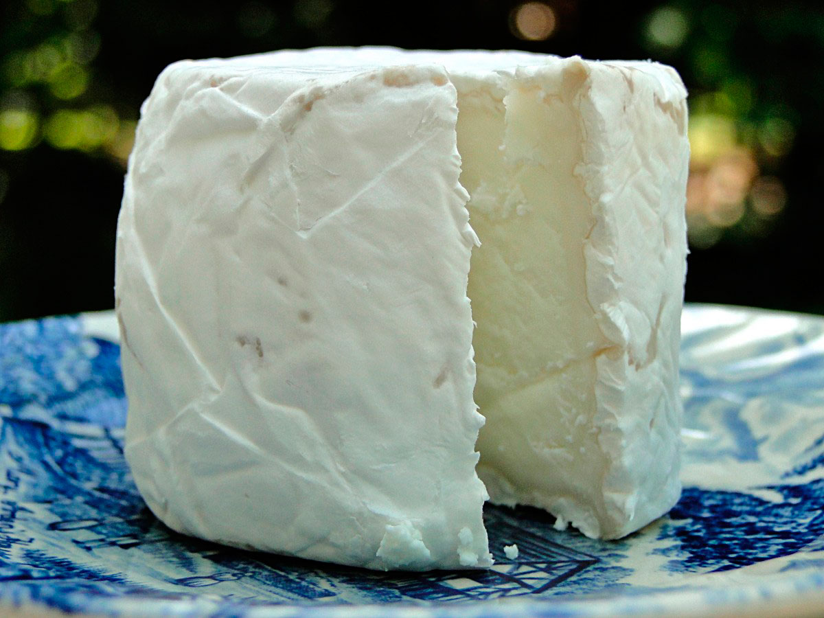Typical Amblayo cheese