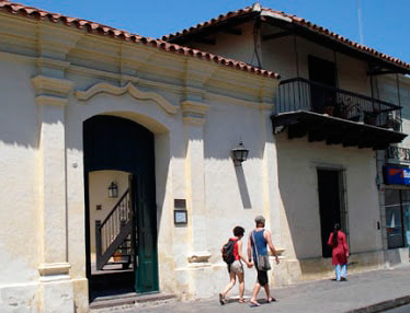 Entrance to the Museum Casa de Uriburu