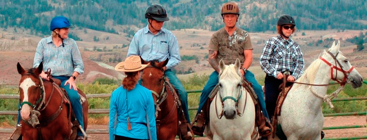 Porter un casque pour monter à cheval