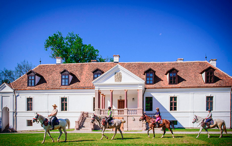 Horse riding tour - Conde Kalnoky