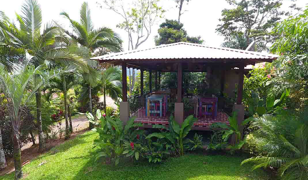 Finca Lodge