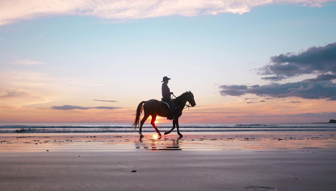 Reiten bei Sonnenuntergang Nicaragua